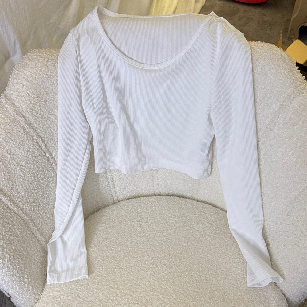 Elegant White Ribbed Crop Top